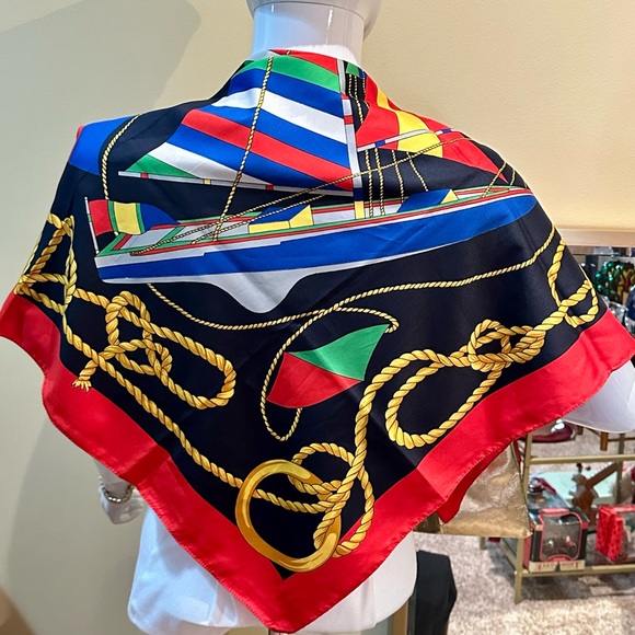 🌟HP🌟VTG Nautical Print Large Square Scarf 100% Polyester Made in Italy - Picture 2 of 7